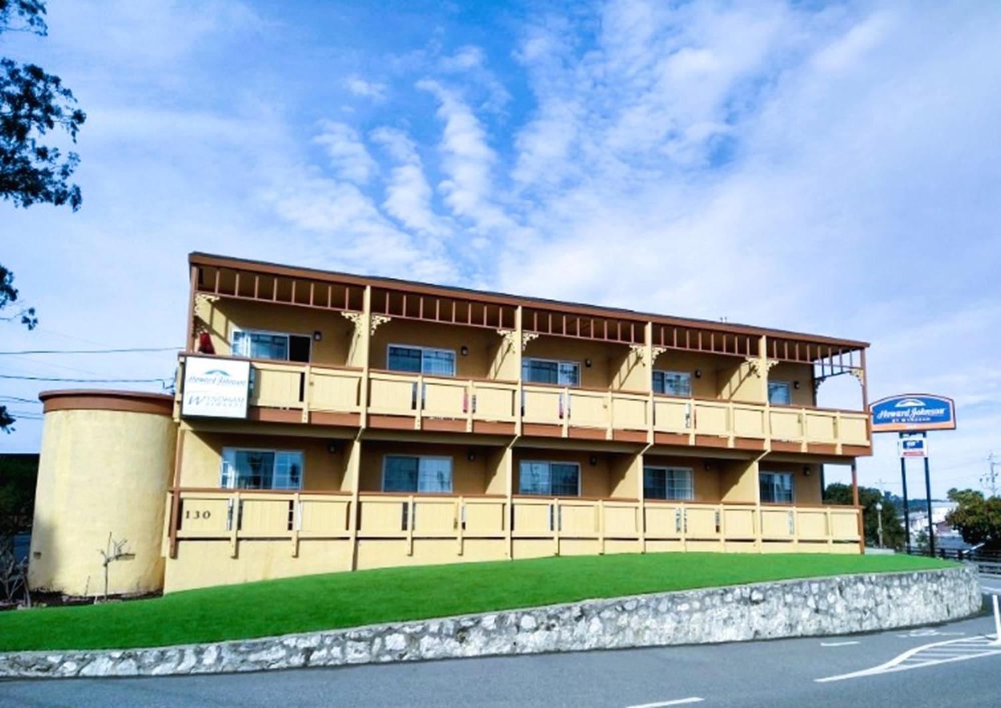 Howard Johnson By Wyndham Santa Cruz Beach Boardwalk Экстерьер фото