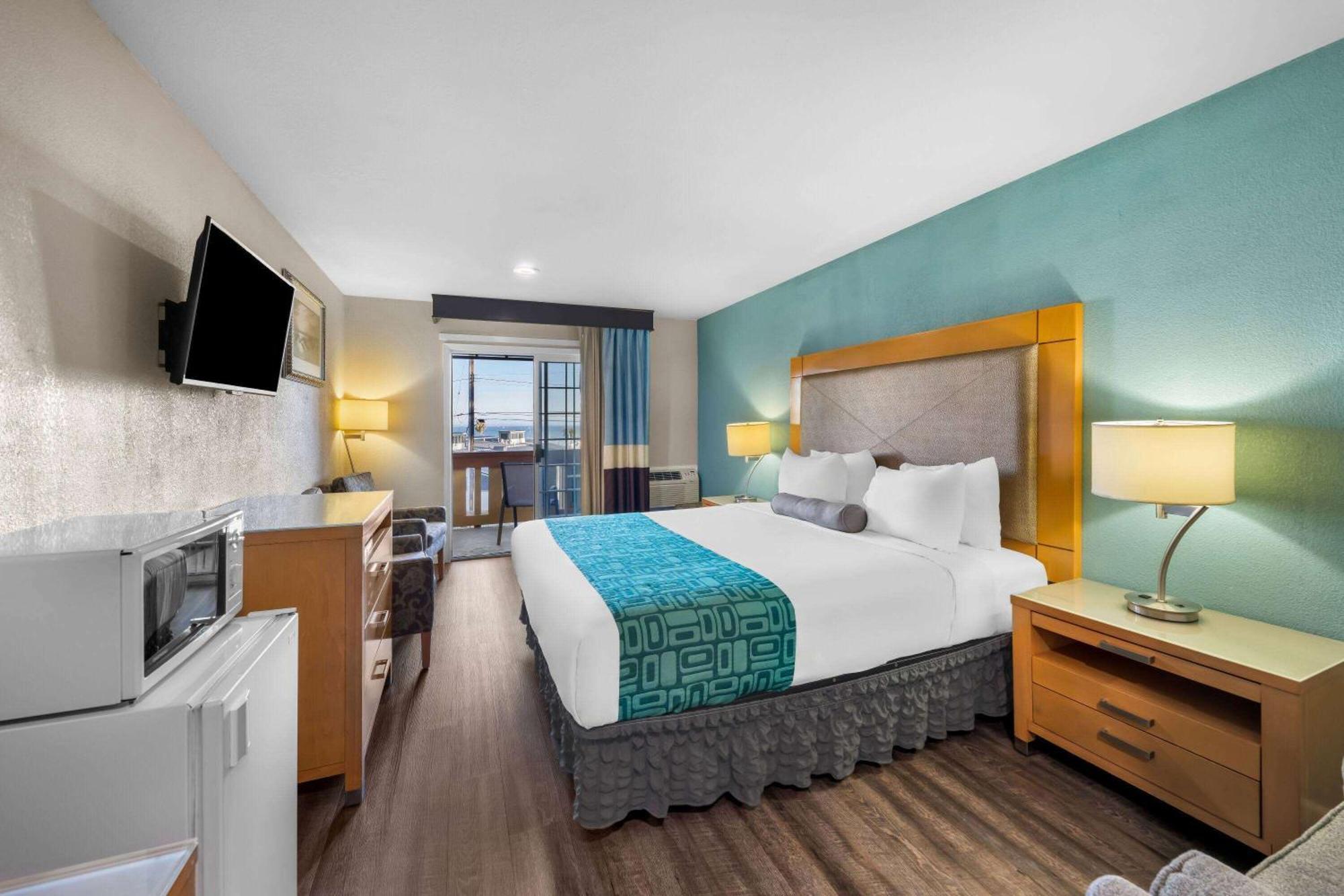 Howard Johnson By Wyndham Santa Cruz Beach Boardwalk Экстерьер фото